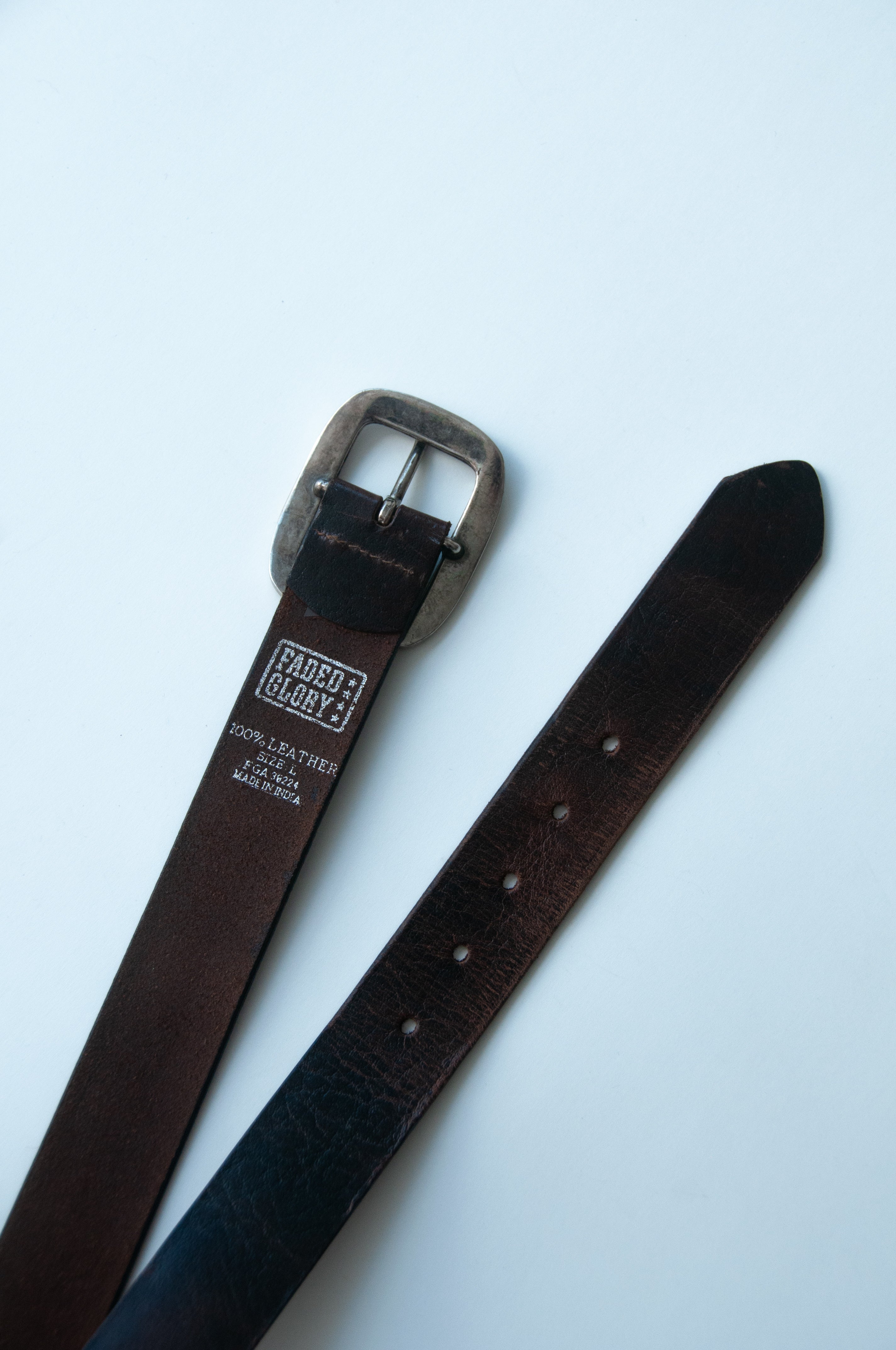 00s Faded Glory Brown & Silver Leather Belt - 38”