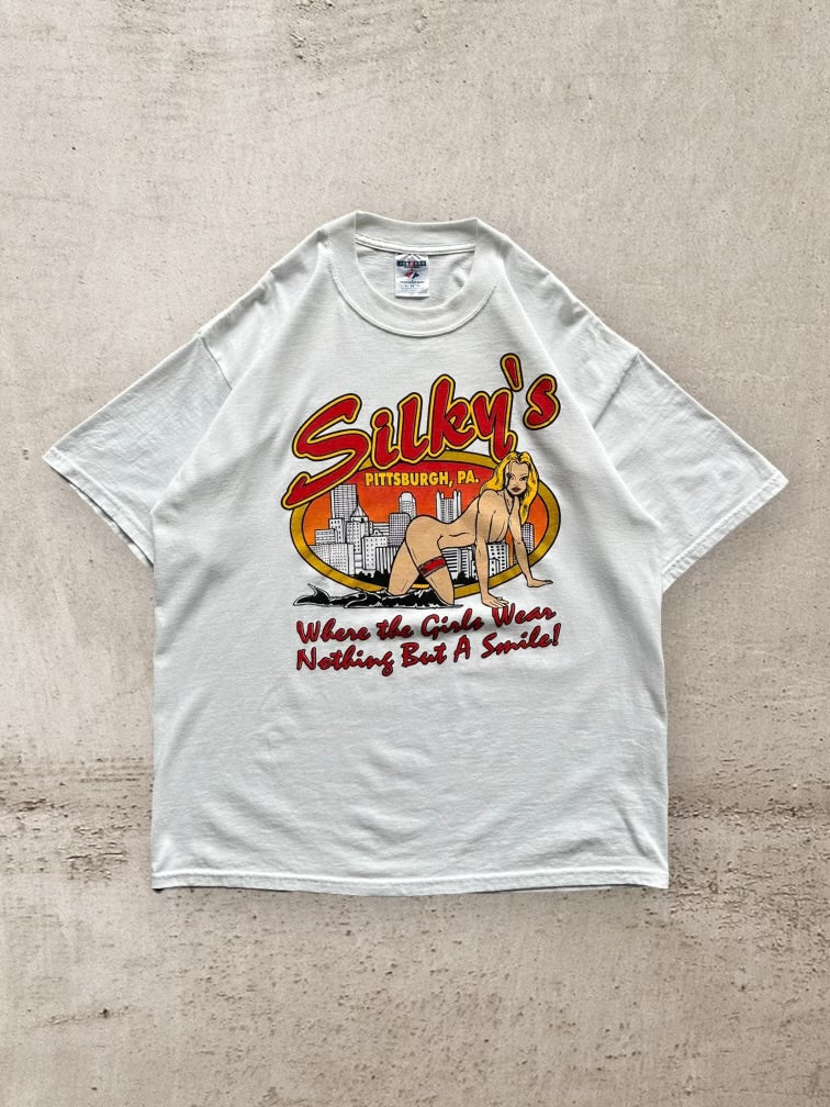 00s Silkys Club Graphic T-Shirt - XL