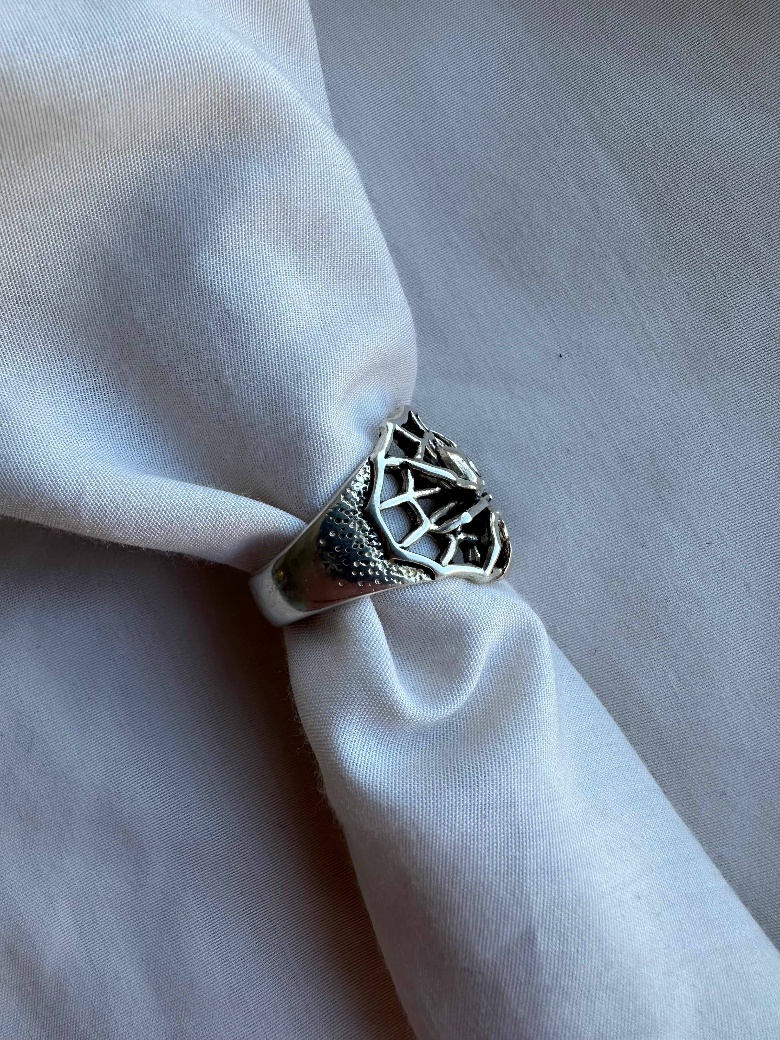 1994 G&S Spider Web Biker Ring Size 14