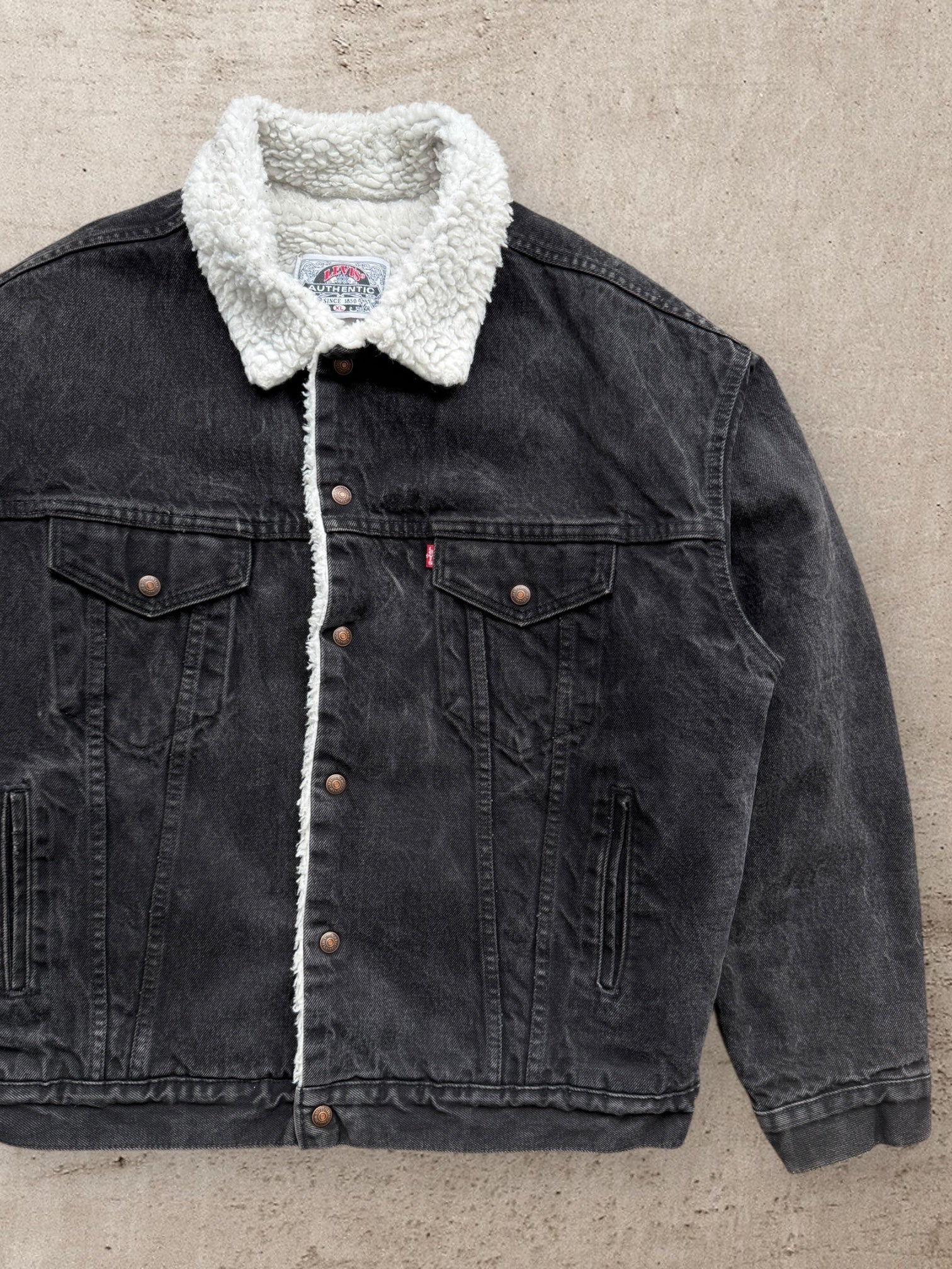 90s Levi’s Sherpa Lined Denim Jacket - XL