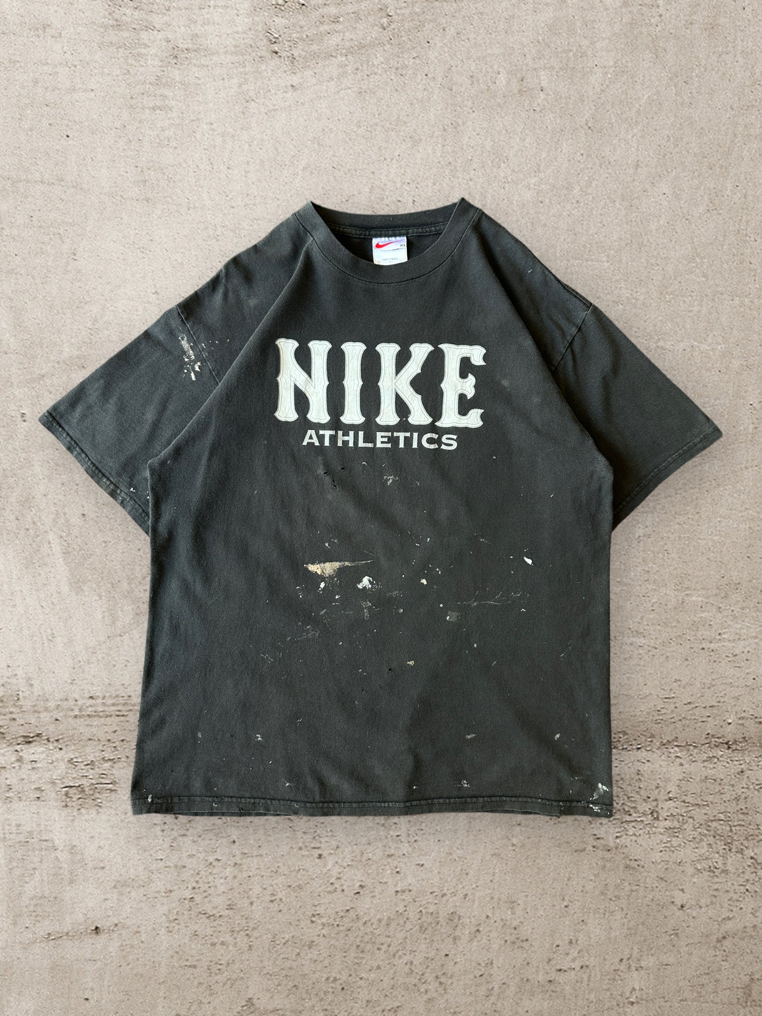 90s Nike Athletics Distressed T-Shirt - XL