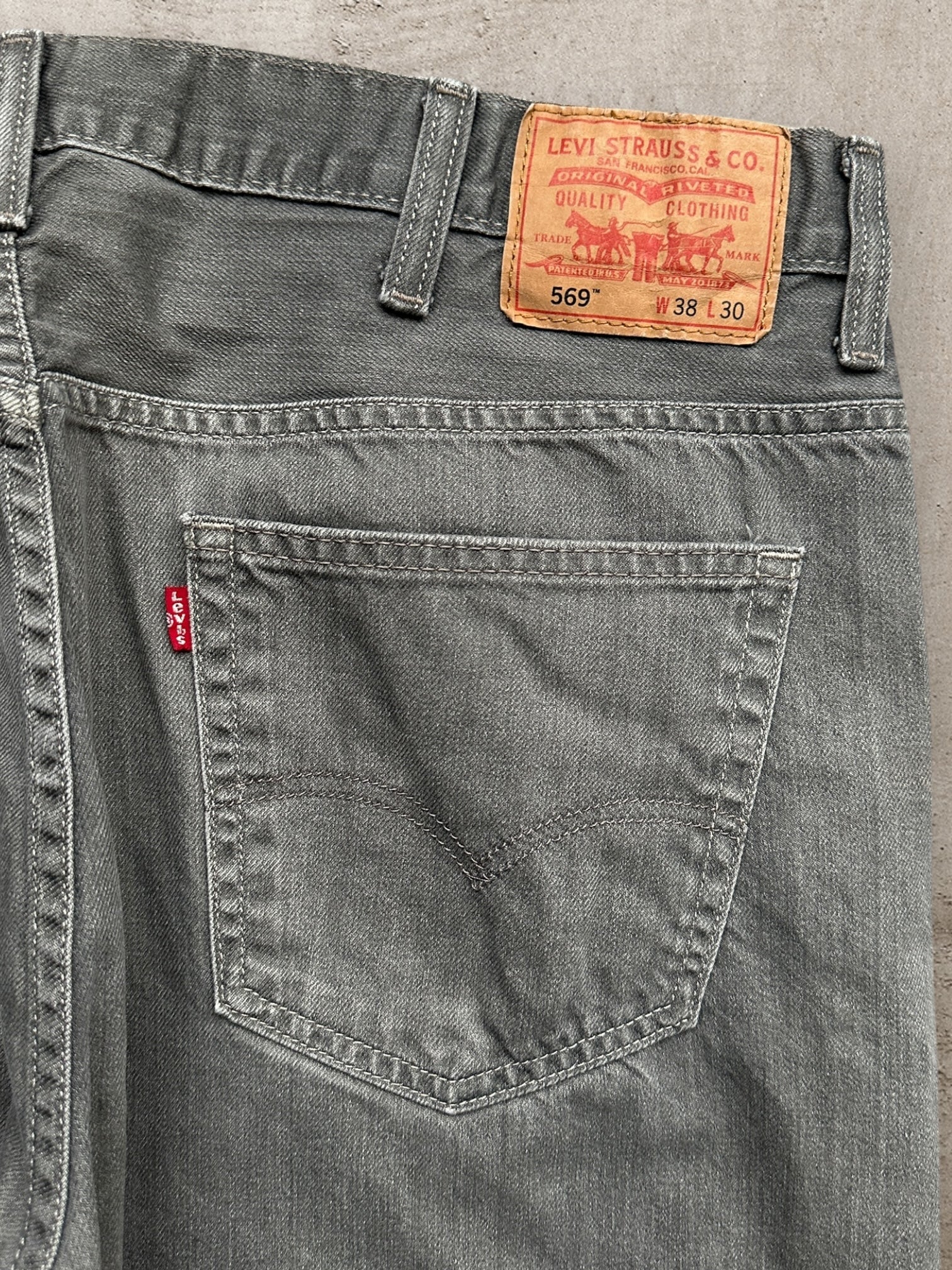 00s Levi's 569 Denim Jeans - 38 – The Juncture