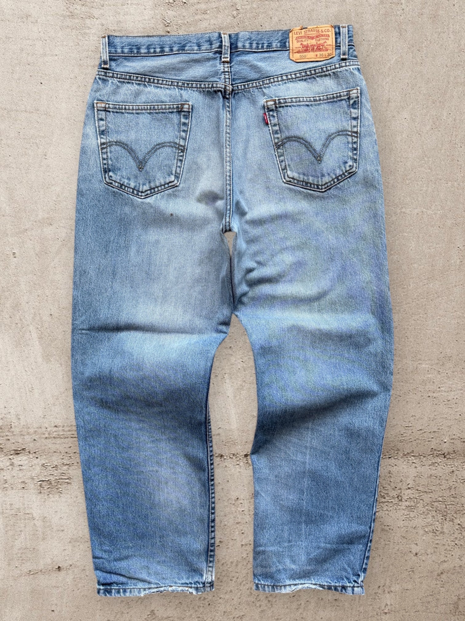 00s Levi’s 550 Denim Jeans - 35”
