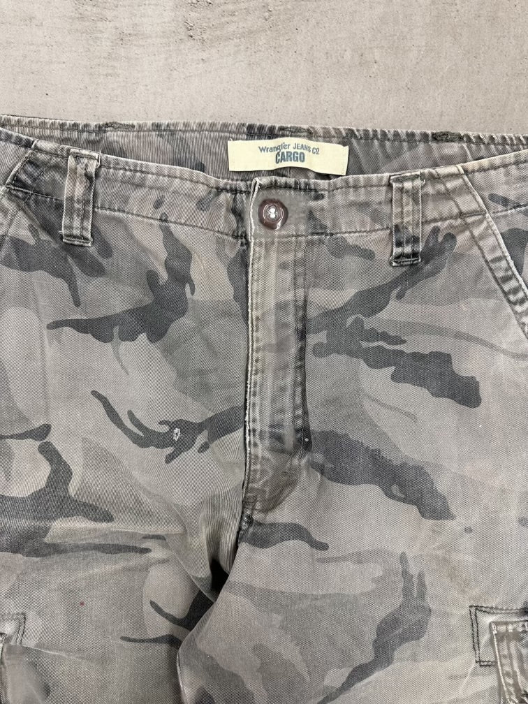 00s Wrangler Camouflage Cargo Pants - 36