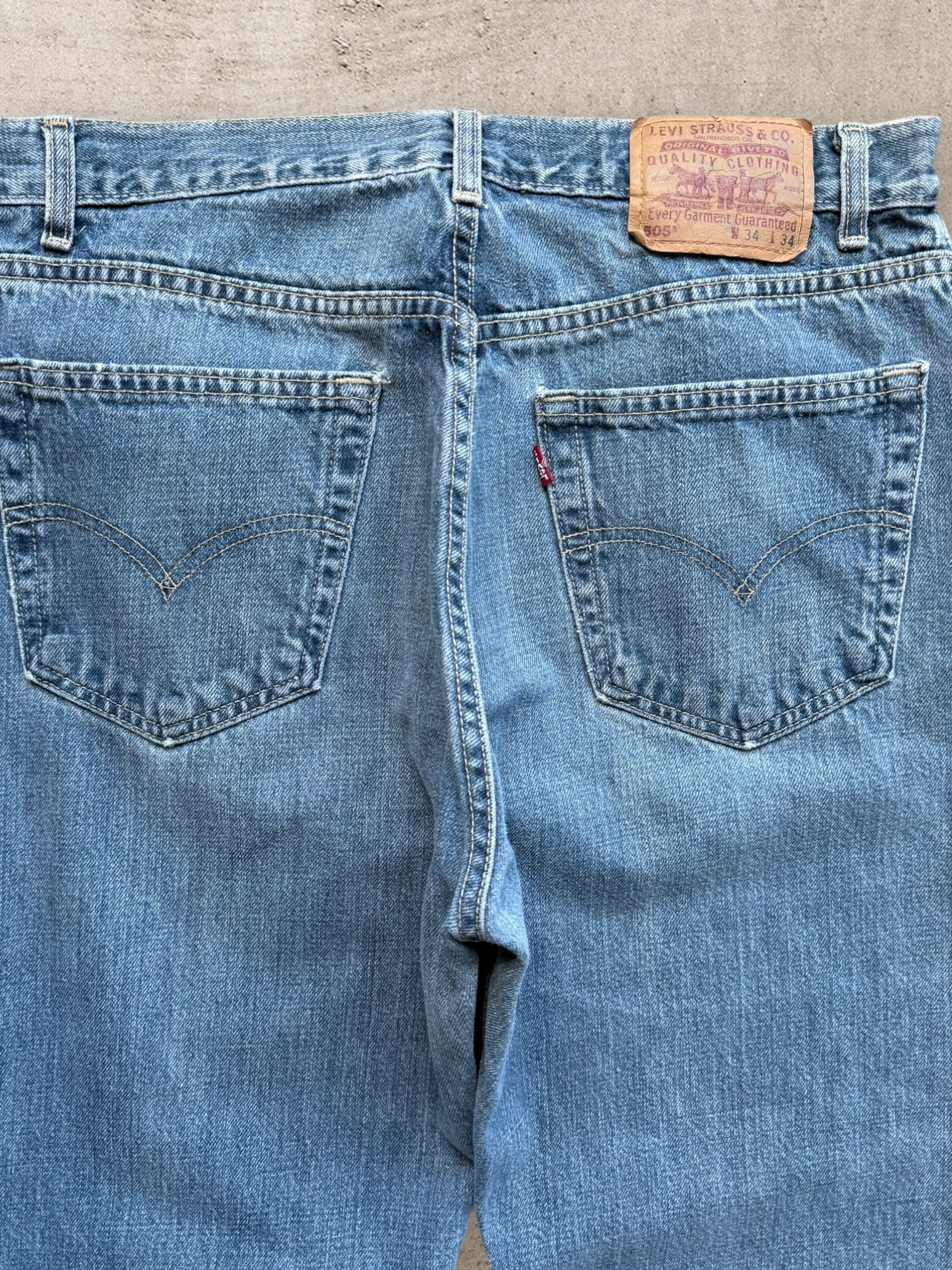 00s Levis 505 Denim Jeans - 32”