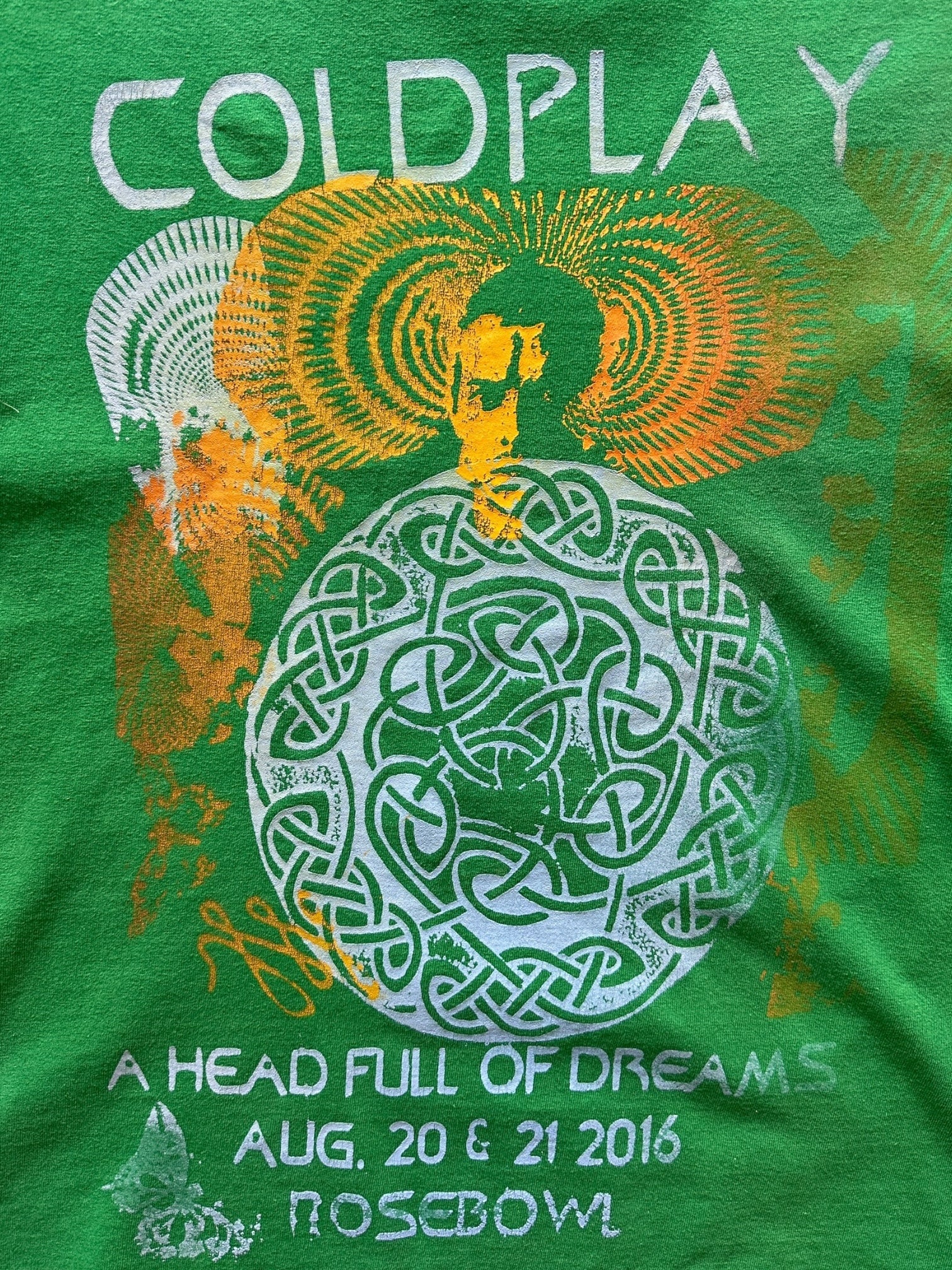 2016 Coldplay A Head Full of Dreams Graphic T-Shirt - Large