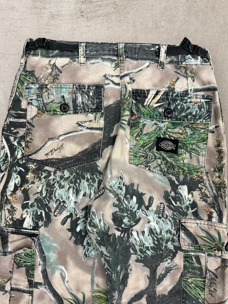 00s Dickies Real Tree Camouflage Cargo Pants - 31