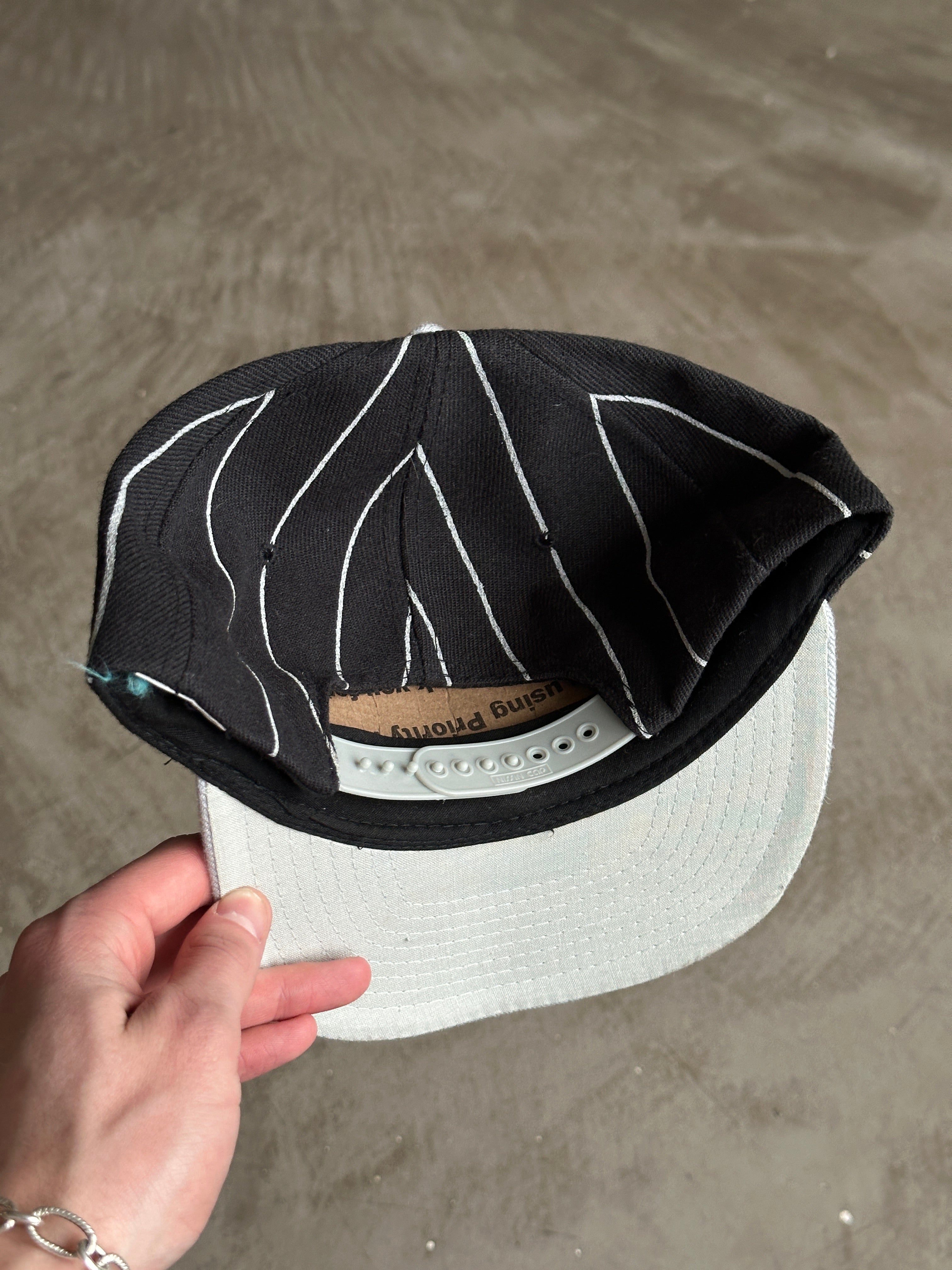 90s Porsche Pin Stripe Hat - OS – The Juncture