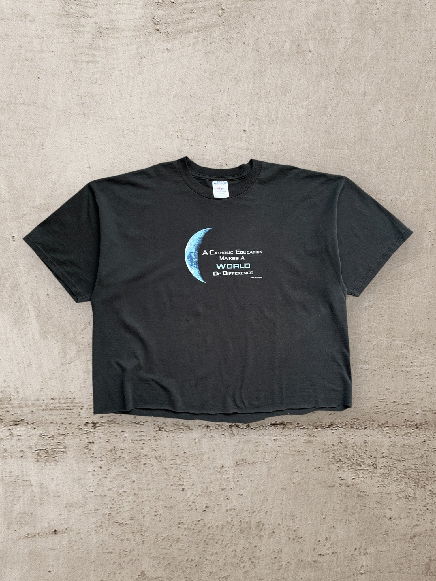 00s A Catholic Education Cropped Graphic T-Shirt - XXL