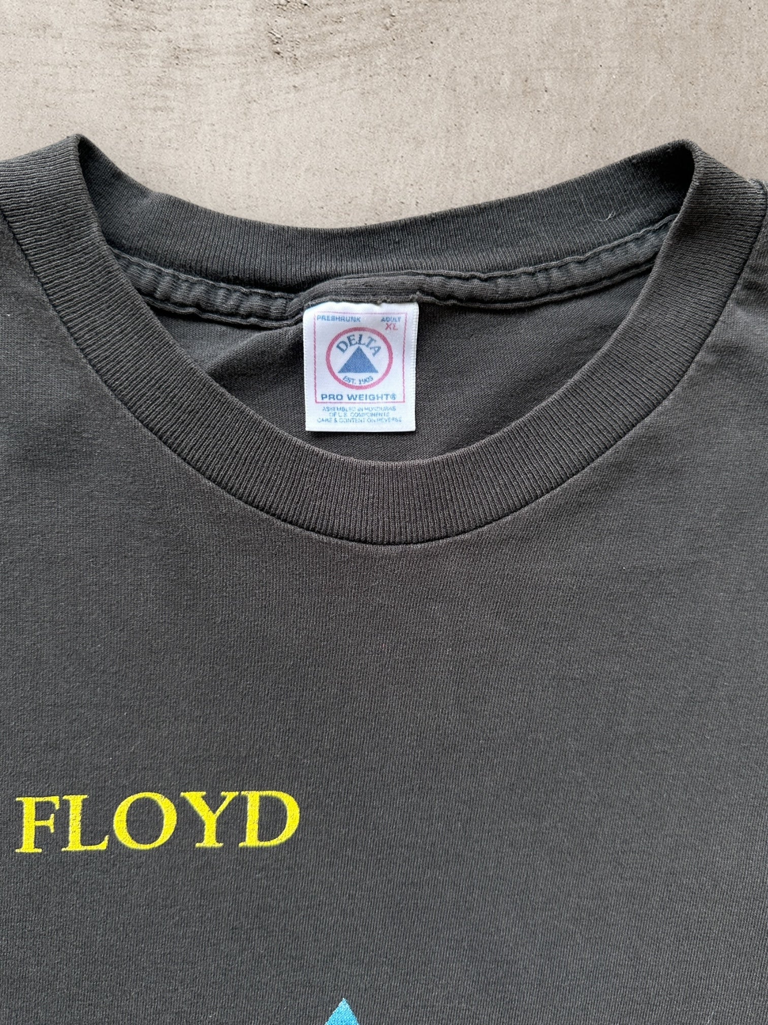 90s Pink Floyd Dark Side of The Moon Graphic T-Shirt - XL