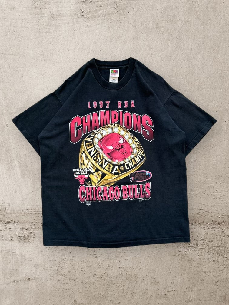 1997 Chicago Bulls Champions Ring Graphic T-Shirt - XL