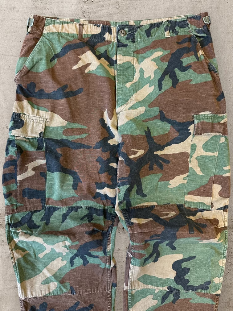 00s Military Camouflage Cargo Pants - 35-39x32