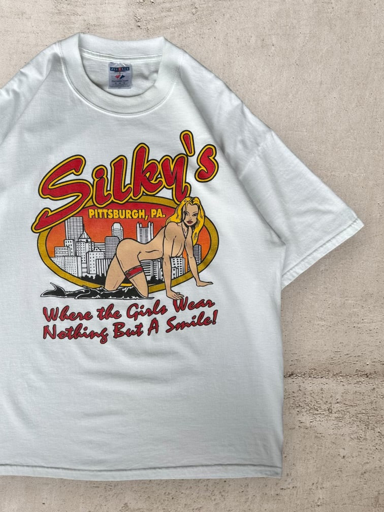 00s Silkys Club Graphic T-Shirt - XL