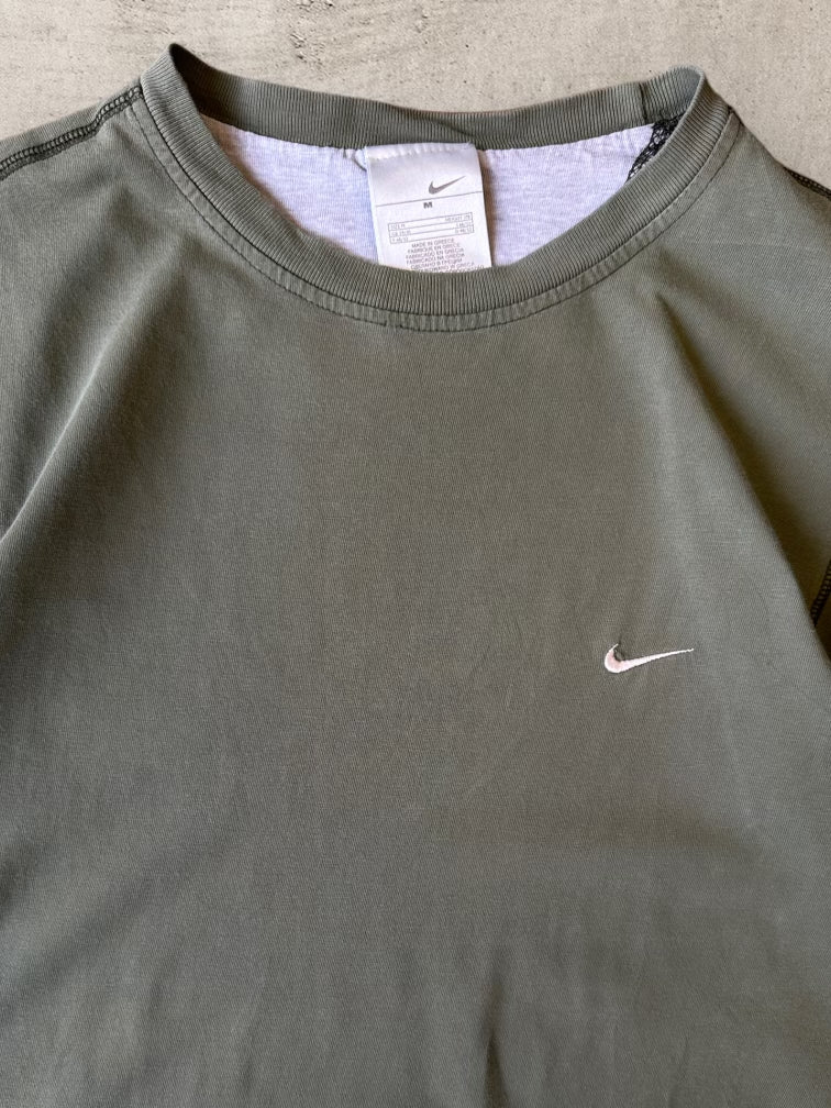 00s Nike Olive Green Mini Swoosh  T-Shirt - Medium