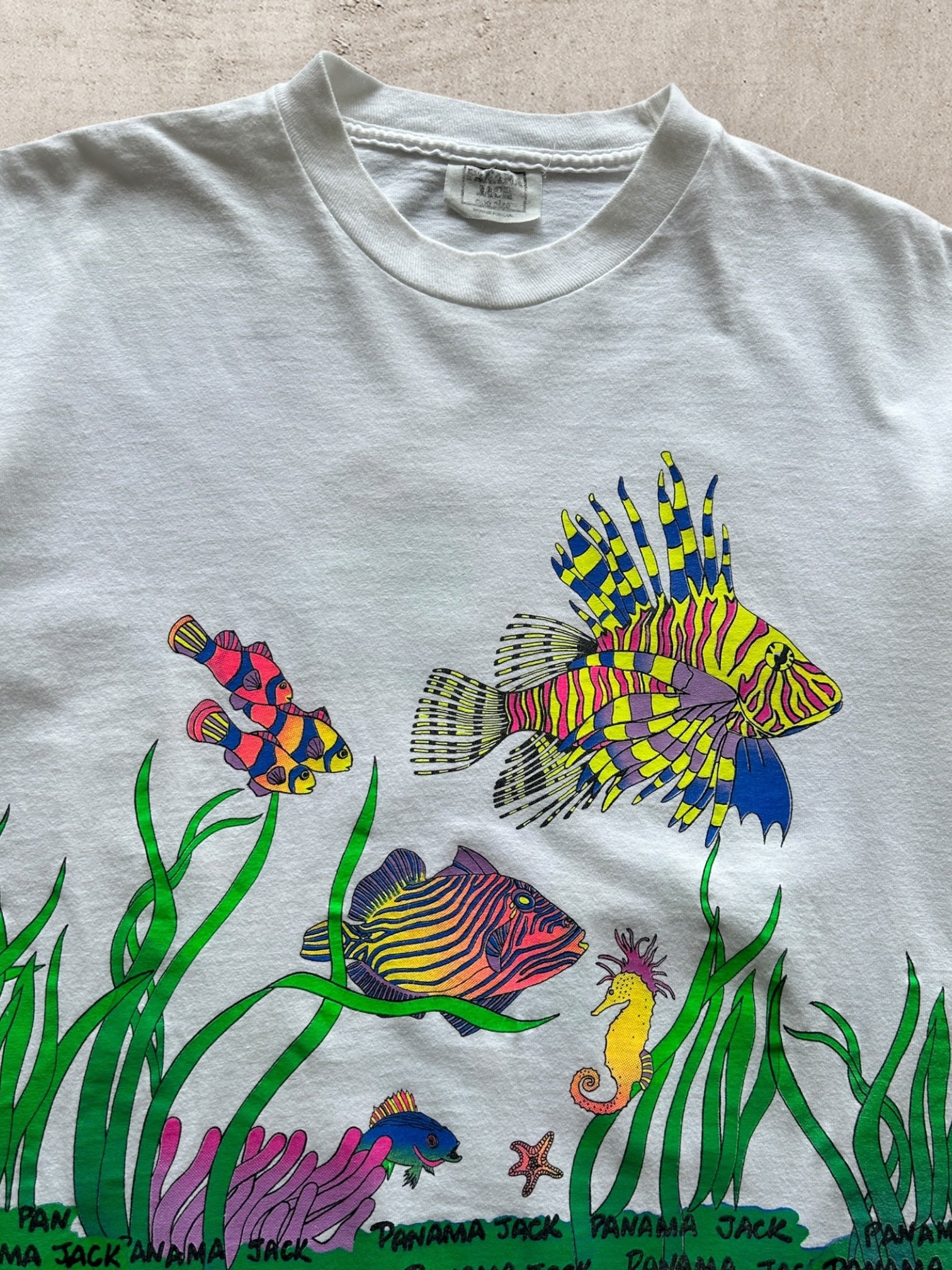 90s Panama Jack Wrap Around Graphic T-Shirt - Large