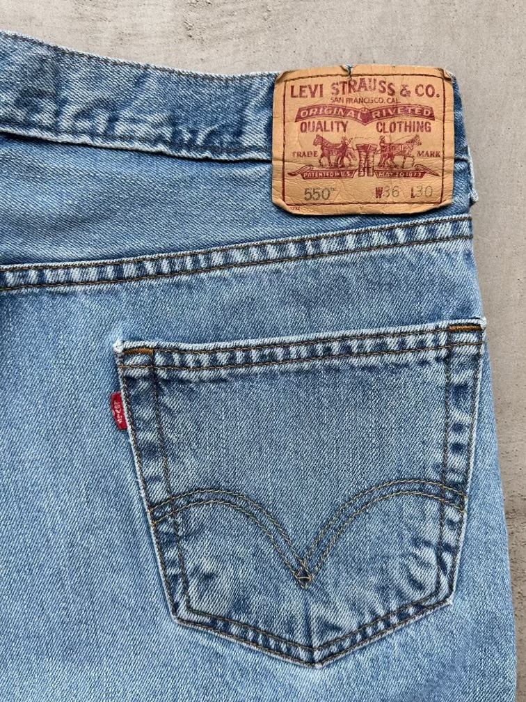 00s Levi’s 550 Denim Cut Off Shorts - 36