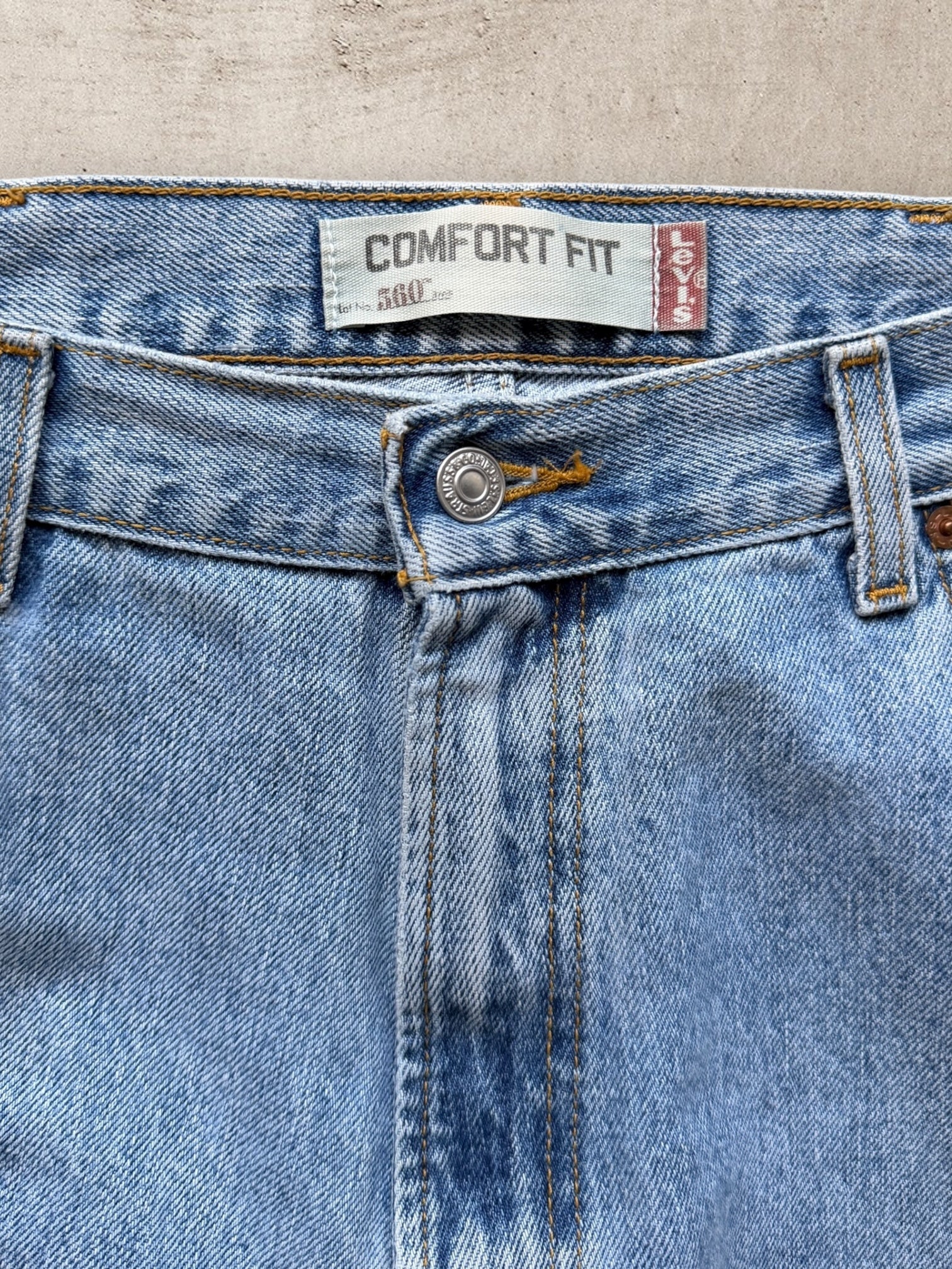 00s Levi’s 560 Denim Jeans - 38”