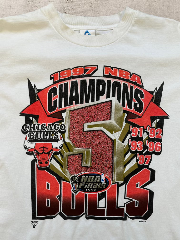 90s Chicago Bulls 5 Time Champions T-Shirt - Large
