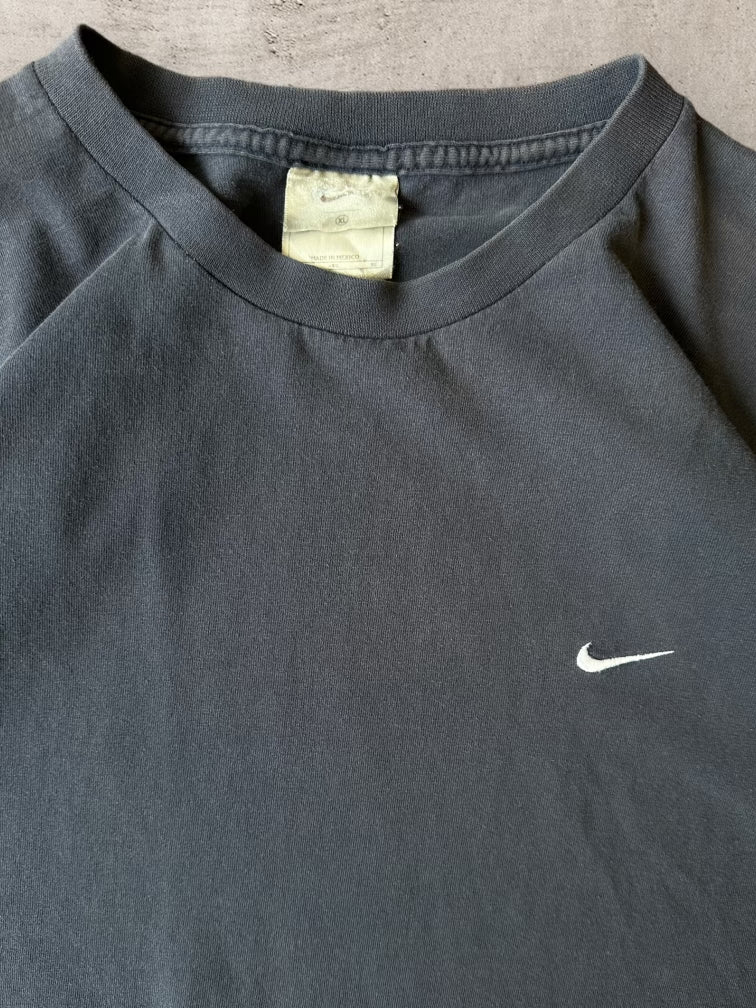 00s Nike Navy Blue Mini Swoosh T-Shirt - XL