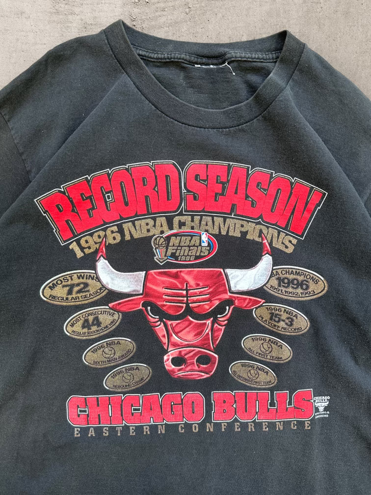 1996 Chicago Bulls Record Season Graphic T-Shirt - Large