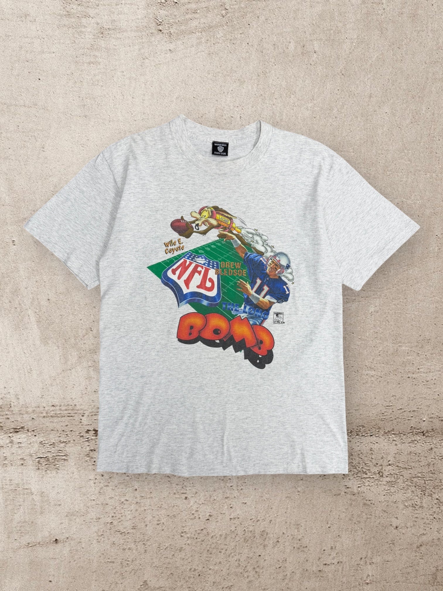 90s Warner Bros NFL Drew Bledsoe Bomb Graphic T-Shirt - Large
