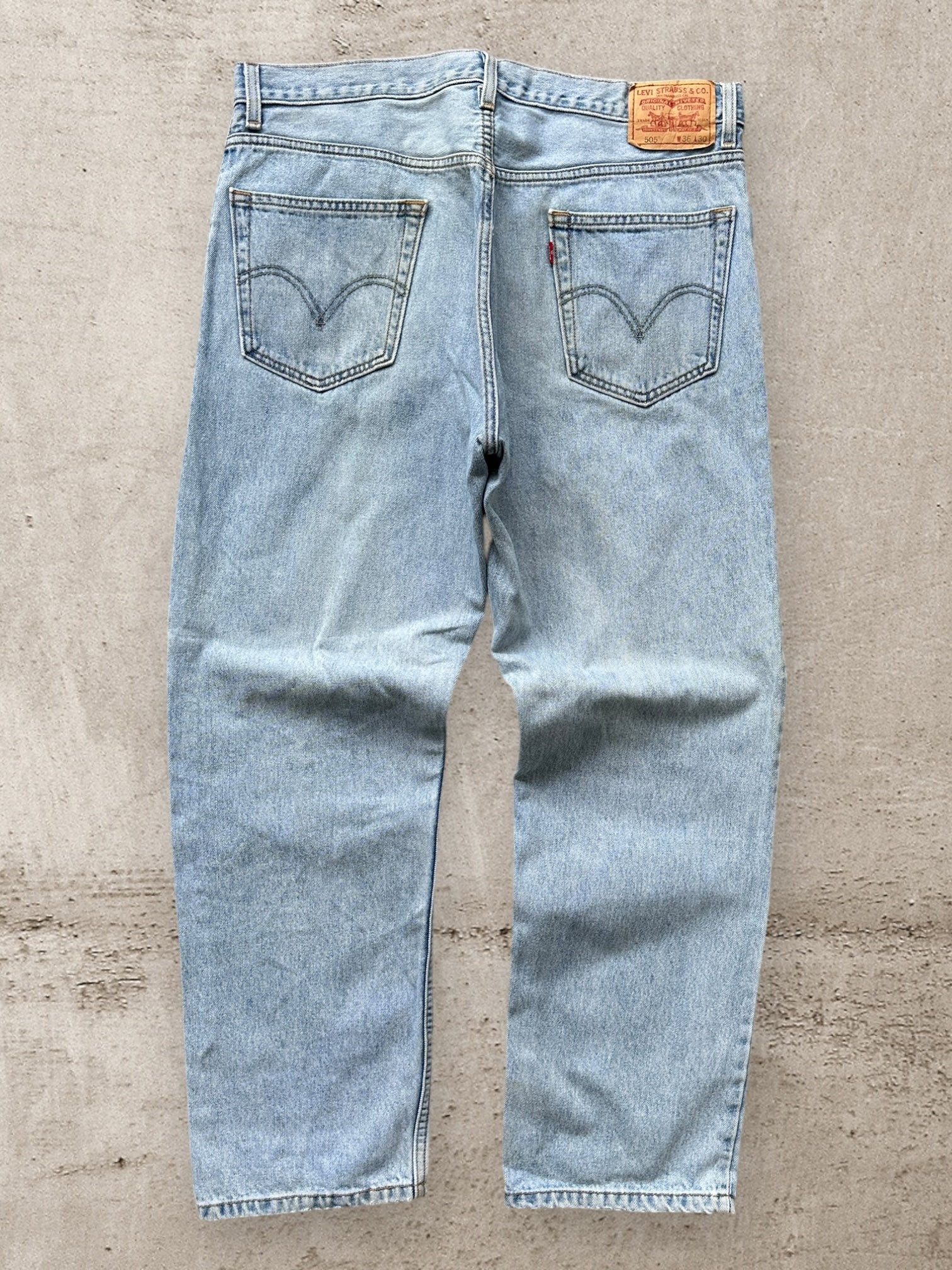 00s Levi's 505 Denim Jeans - 36x29 – The Juncture