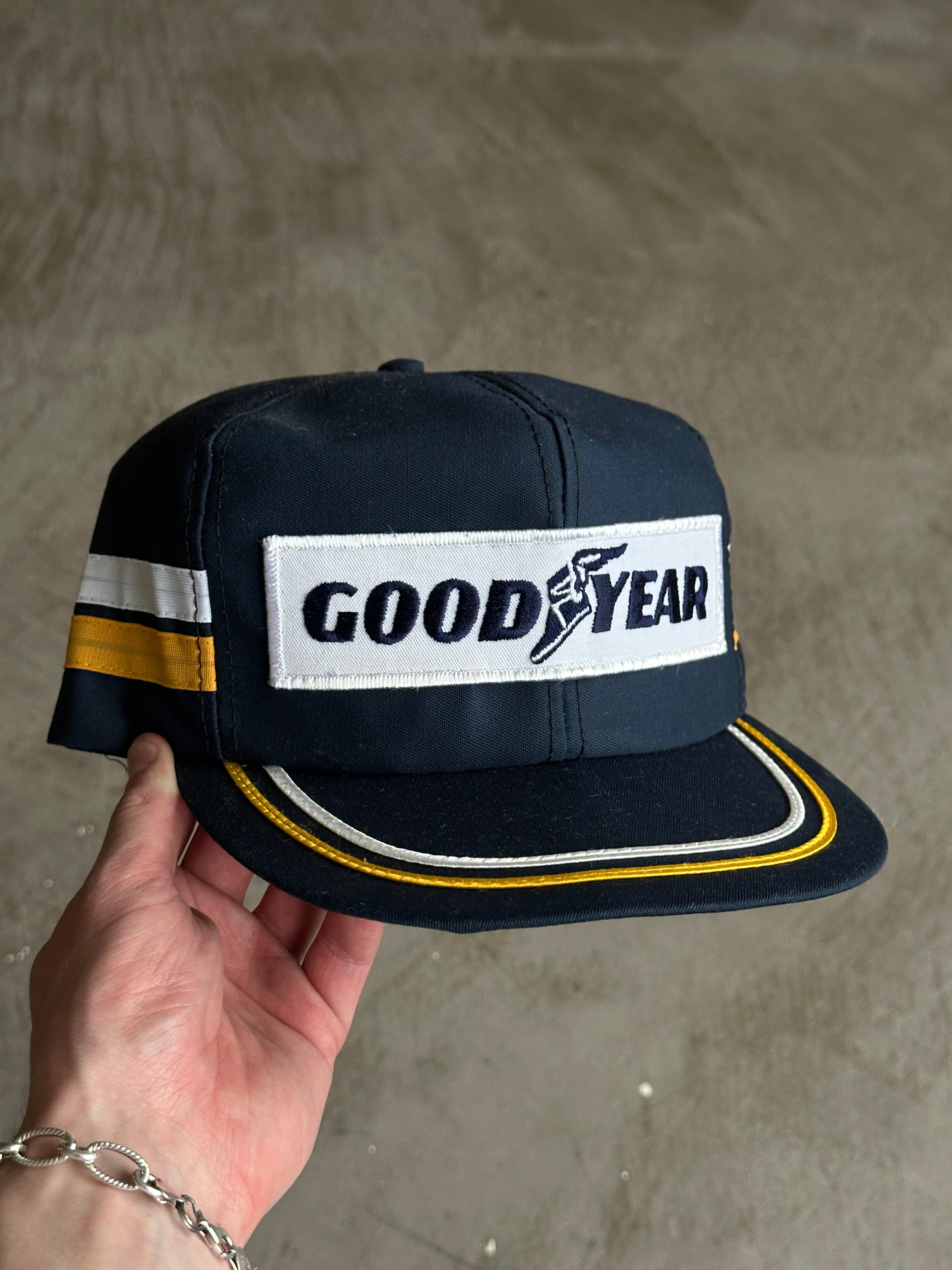 80s GOODYEARトラッカーキャップ USA製 80s Good Year Two Stripe Trucker Hat - OS – The Juncture