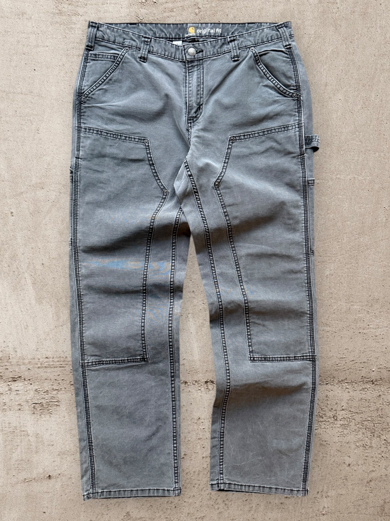 00s Carhartt Double Knee Work Pants - 33”
