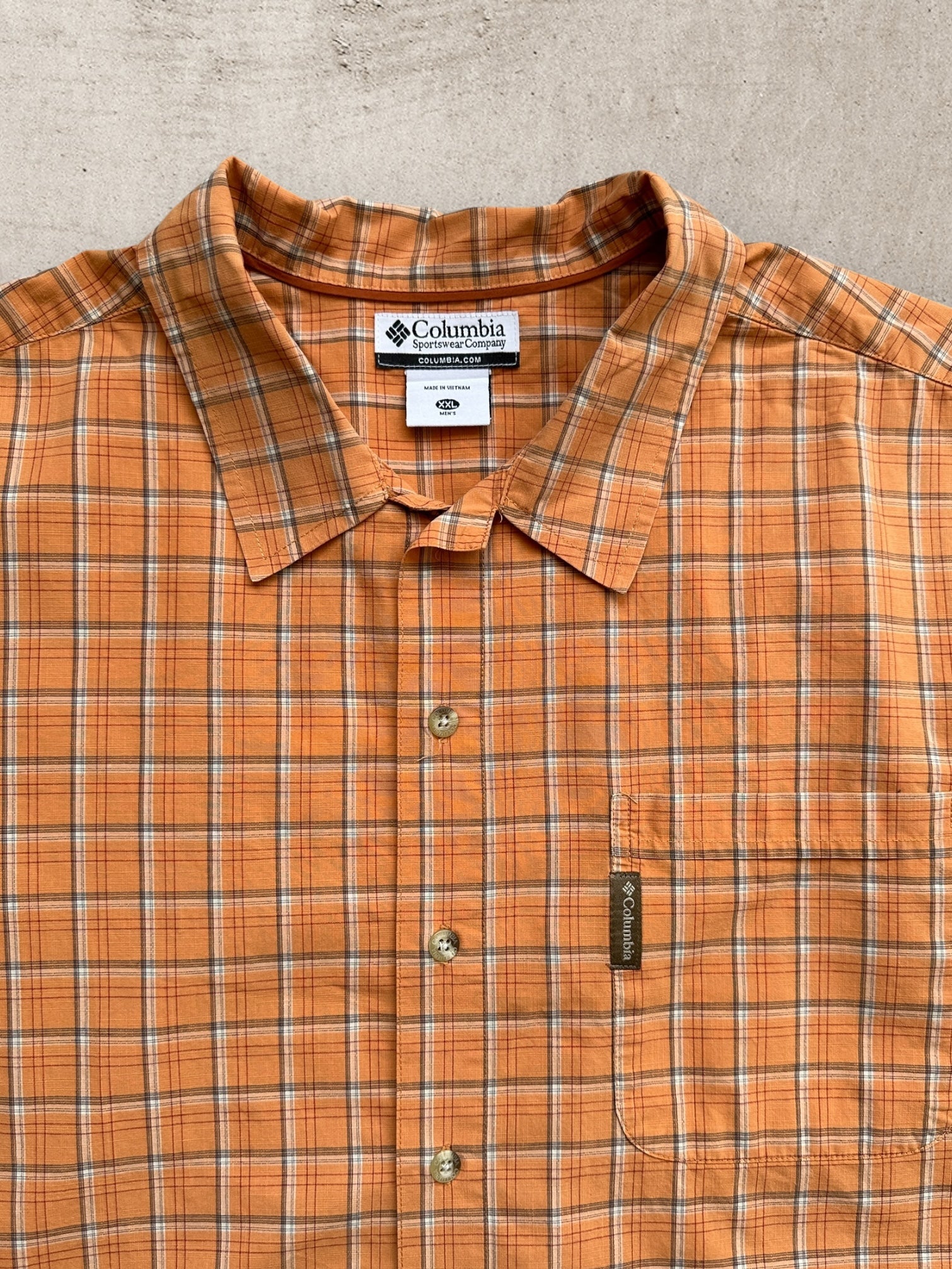 00s Columbia Plaid Cropped Button Up Shirt - XXL