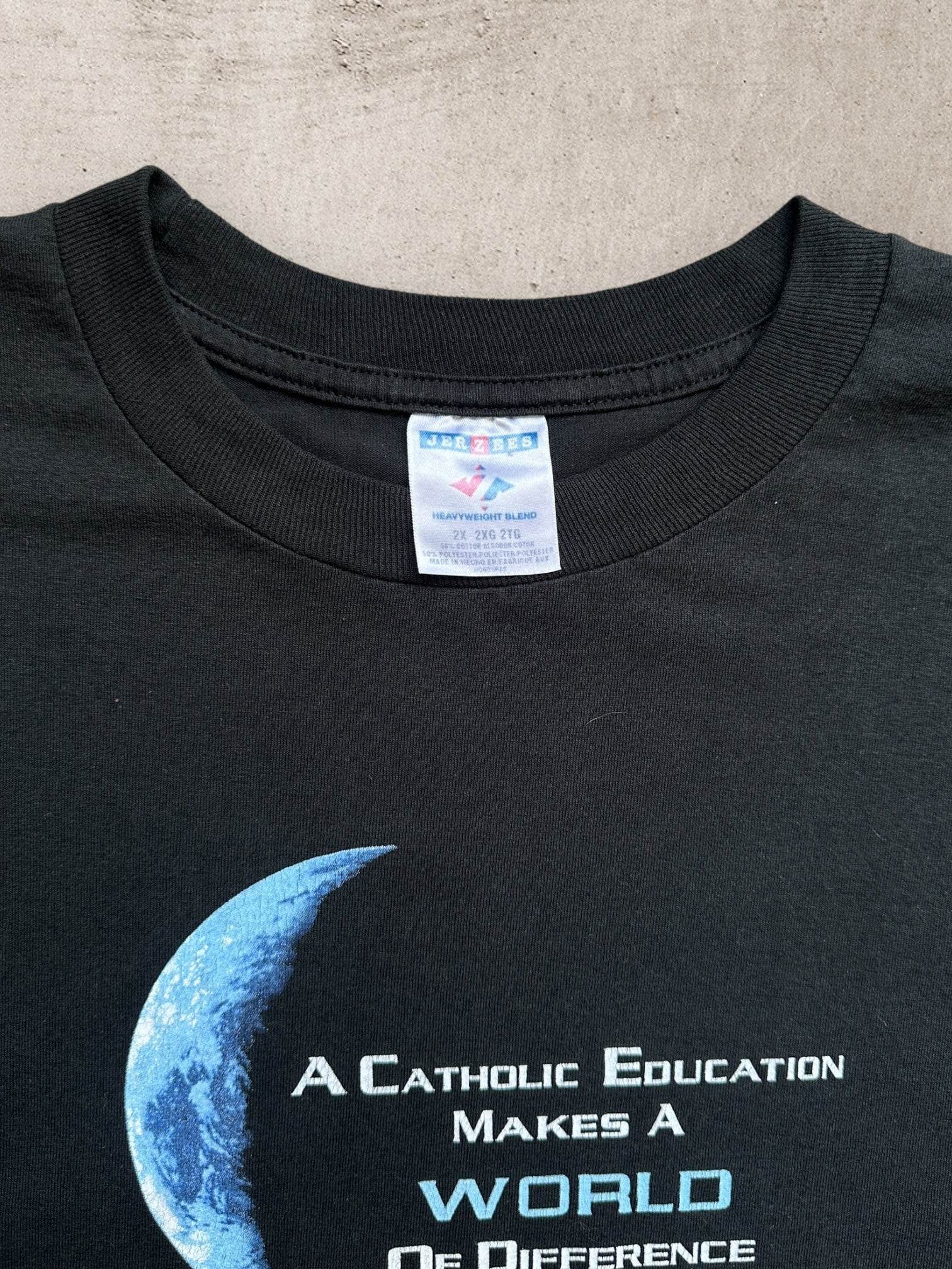 00s A Catholic Education Cropped Graphic T-Shirt - XXL