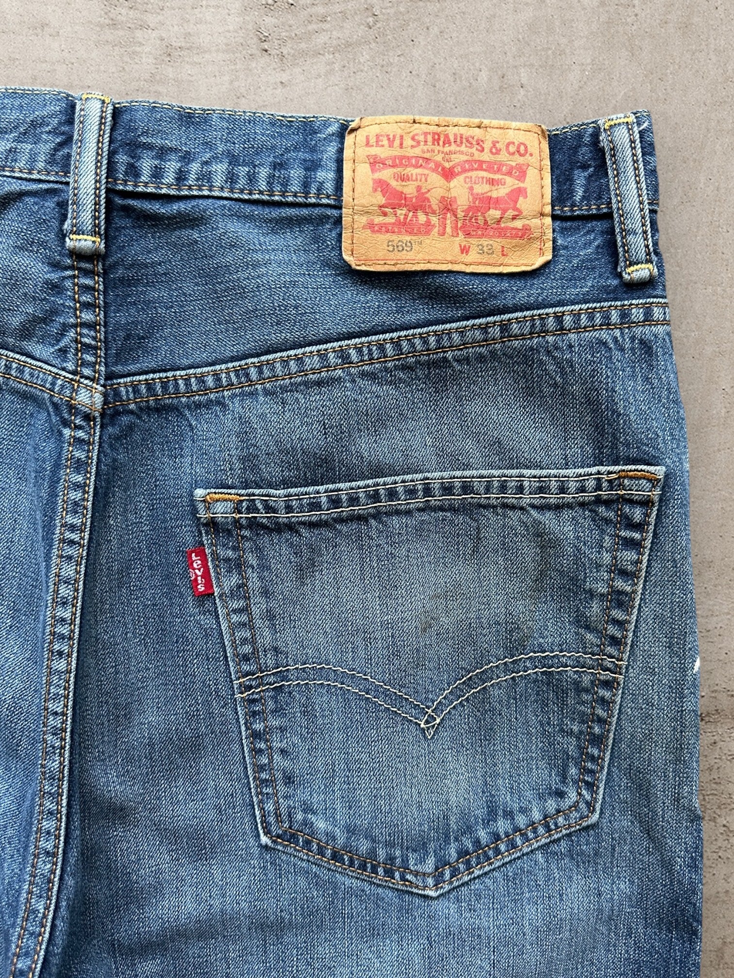 00s Levi's 569 Denim Shorts - 33 – The Juncture