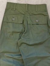 Load image into Gallery viewer, 90s Military OG-107 Olive Green Fatigue Pants - 27x27
