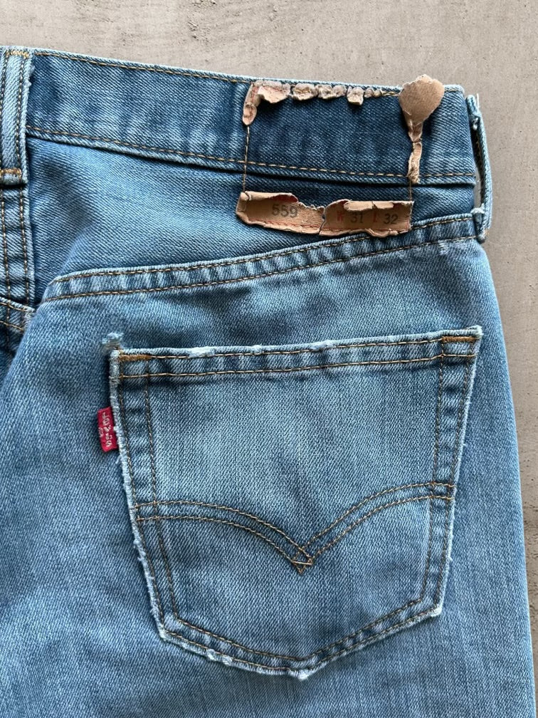 00s Levi’s 559 Denim Cut Off Shorts - 33