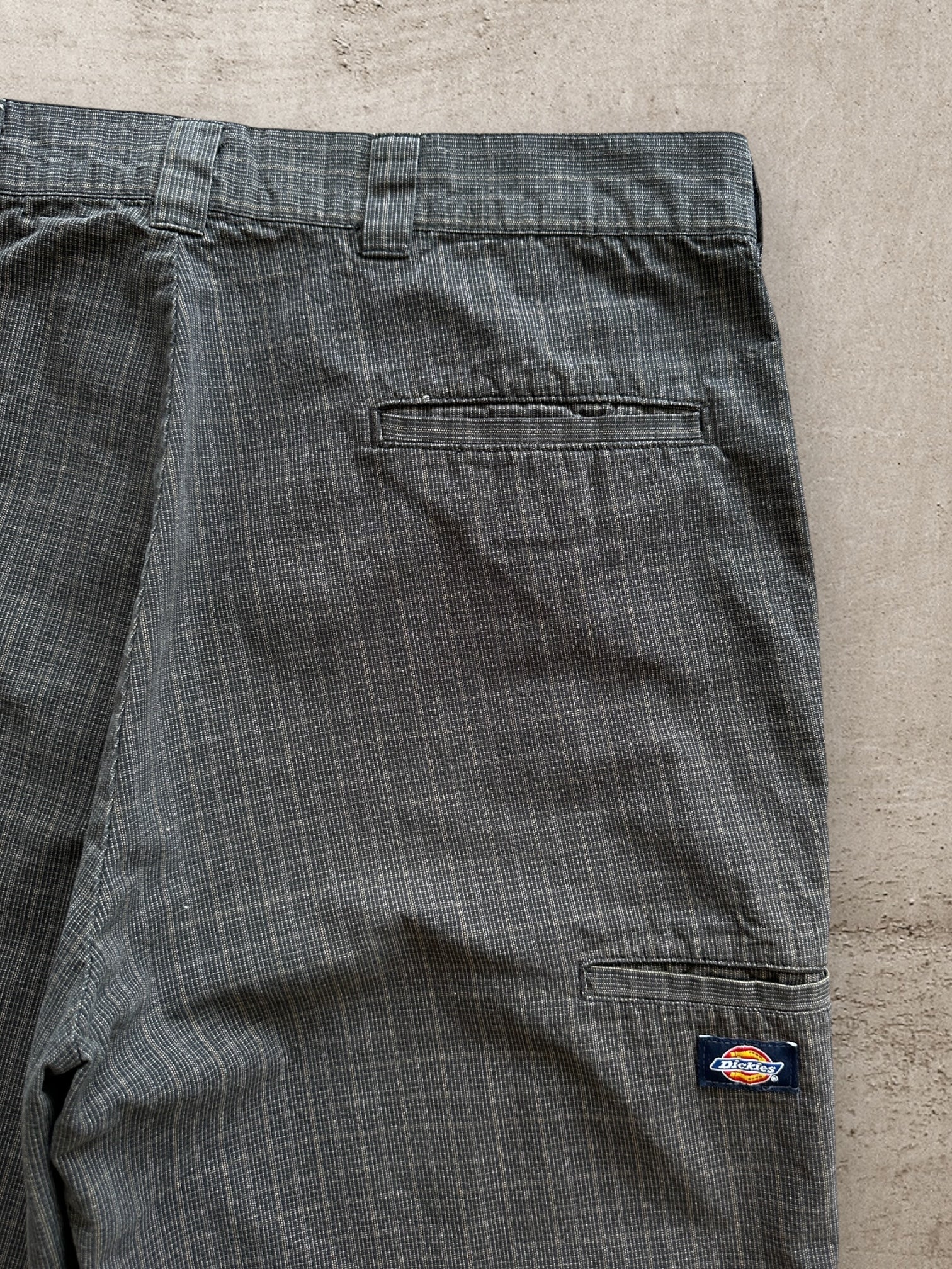00s Dickies Plaid Shorts - 38”