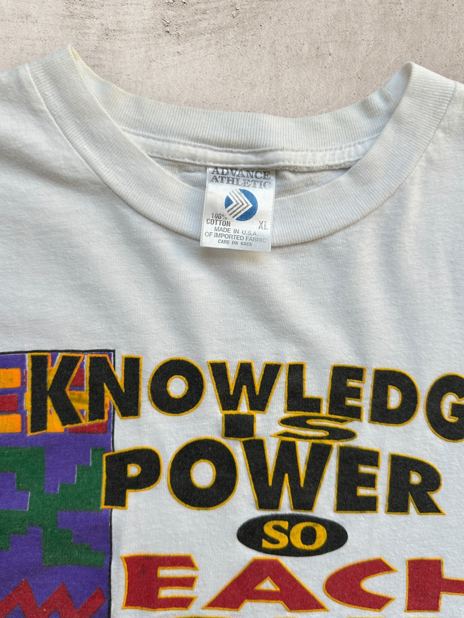 90s Knowledge is Power Graphic T-Shirt - Large