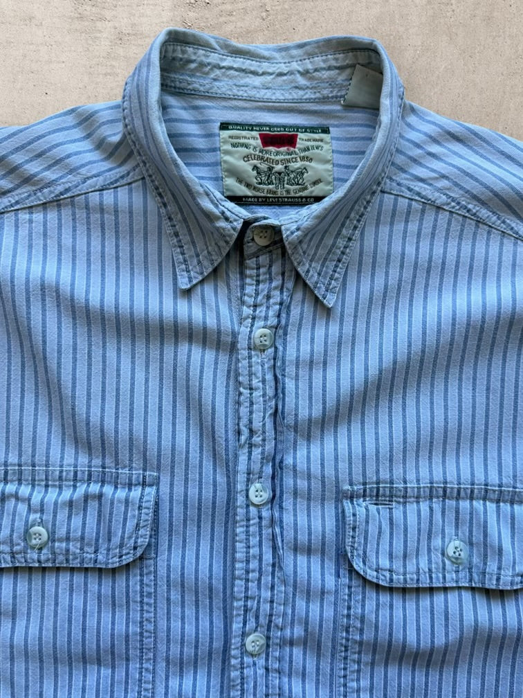 00s Levi’s Striped Cropped Button Up Shirt - Large