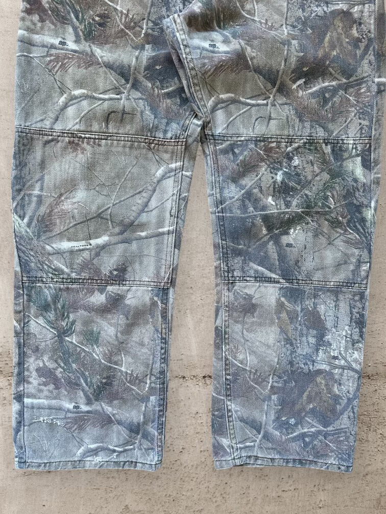 00s Levi’s Real Tree Camouflage Pants - 34