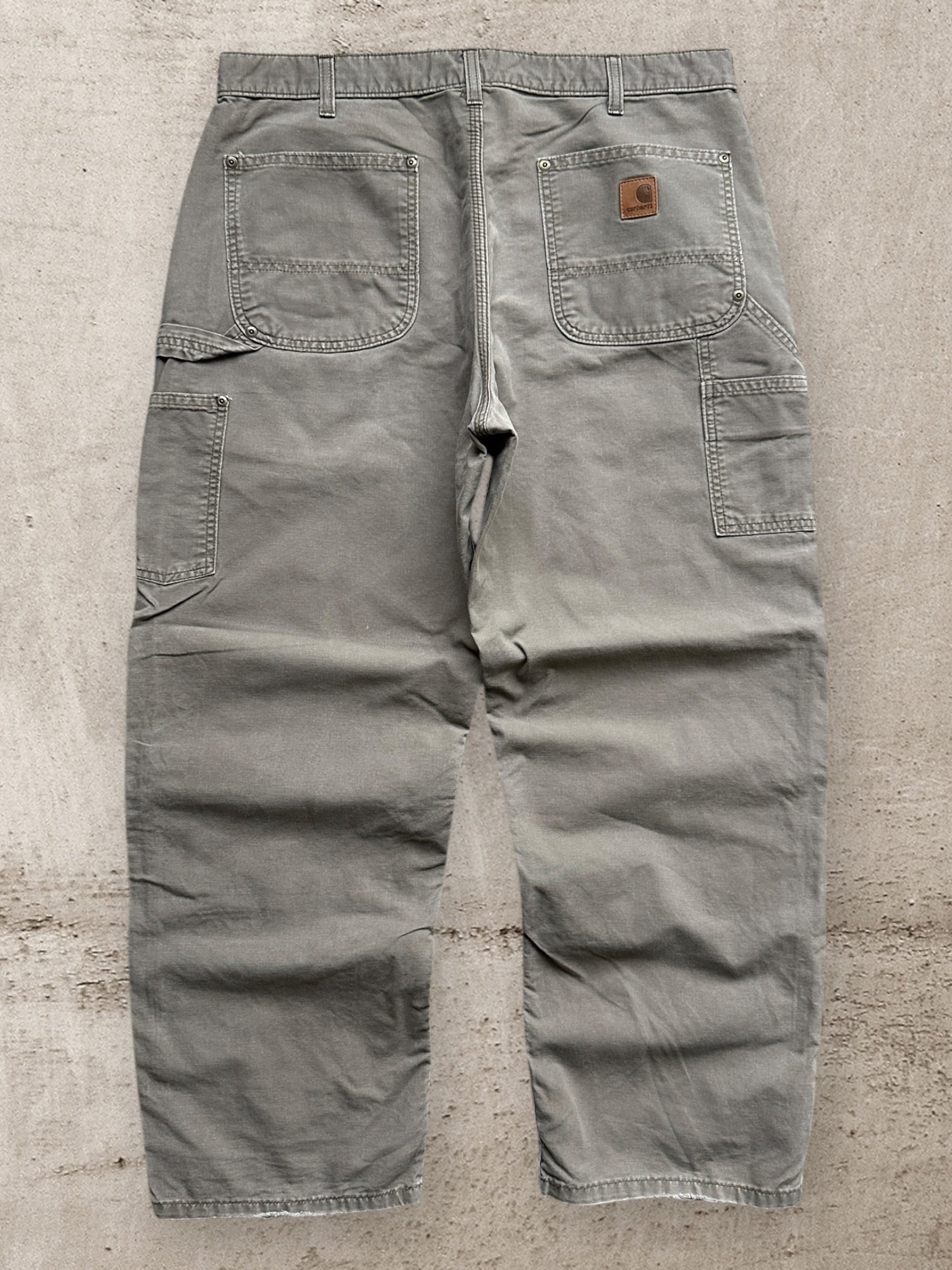 00s Carhartt Double Knee Carpenter Pants - 36 – The Juncture