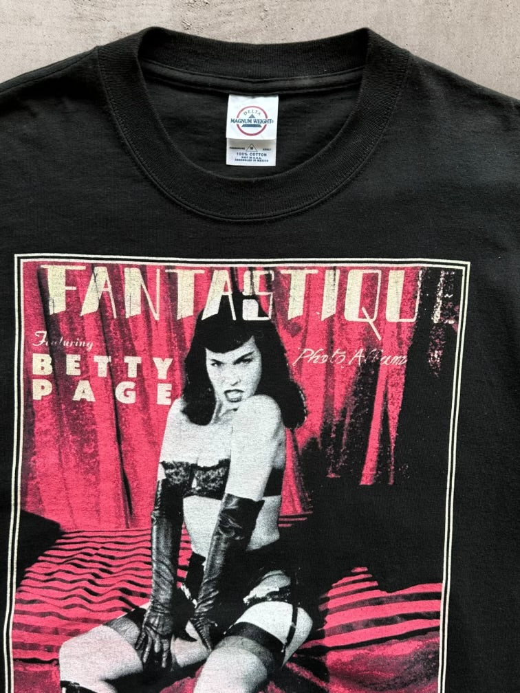 00s Betty Page Fantastique Graphic T-Shirt - Medium