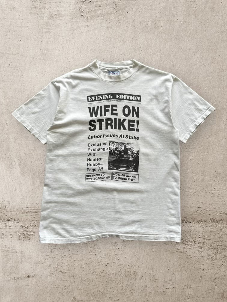 90s Wife On Strike Evening News Graphic T-Shirt - XL