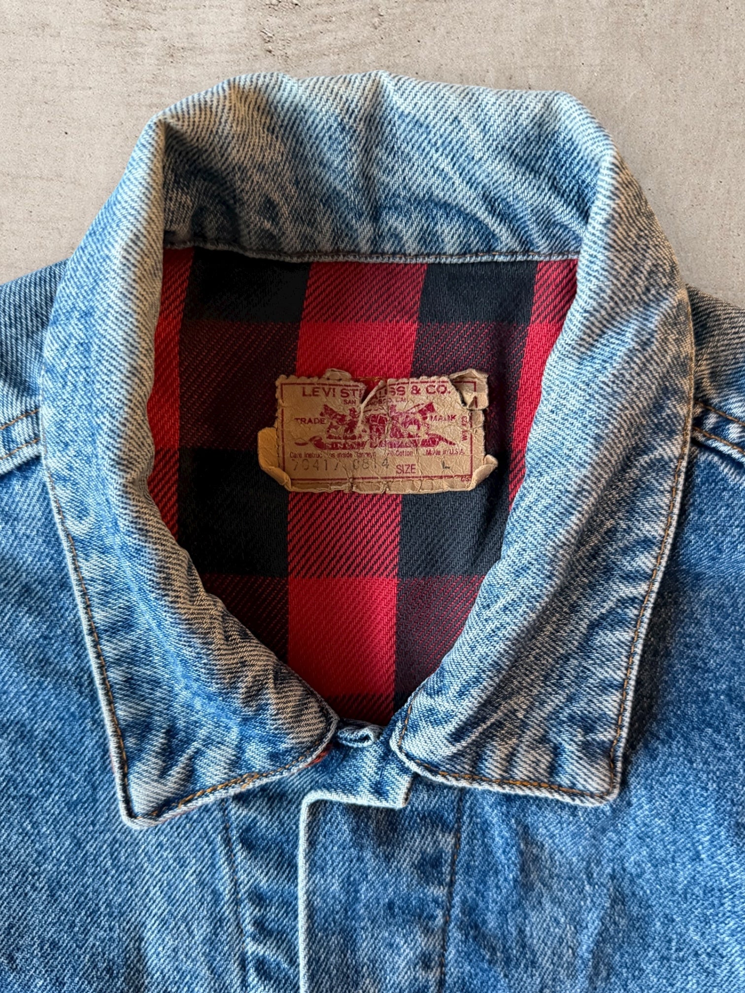 80s Levi’s Flannel Lined Denim Jacket - Large