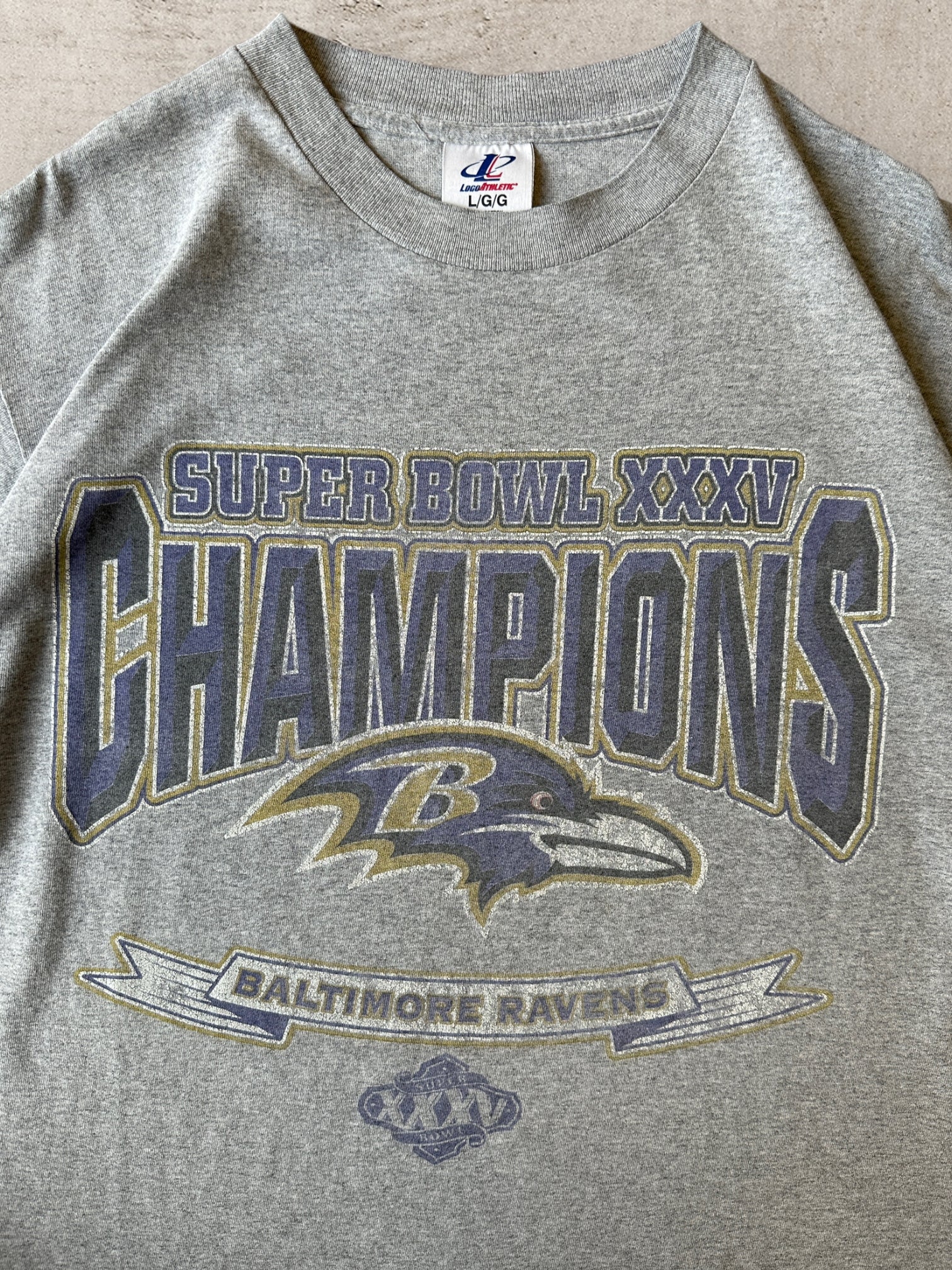 2001 Baltimore Ravens Super Bowl Champions T-Shirt - Large