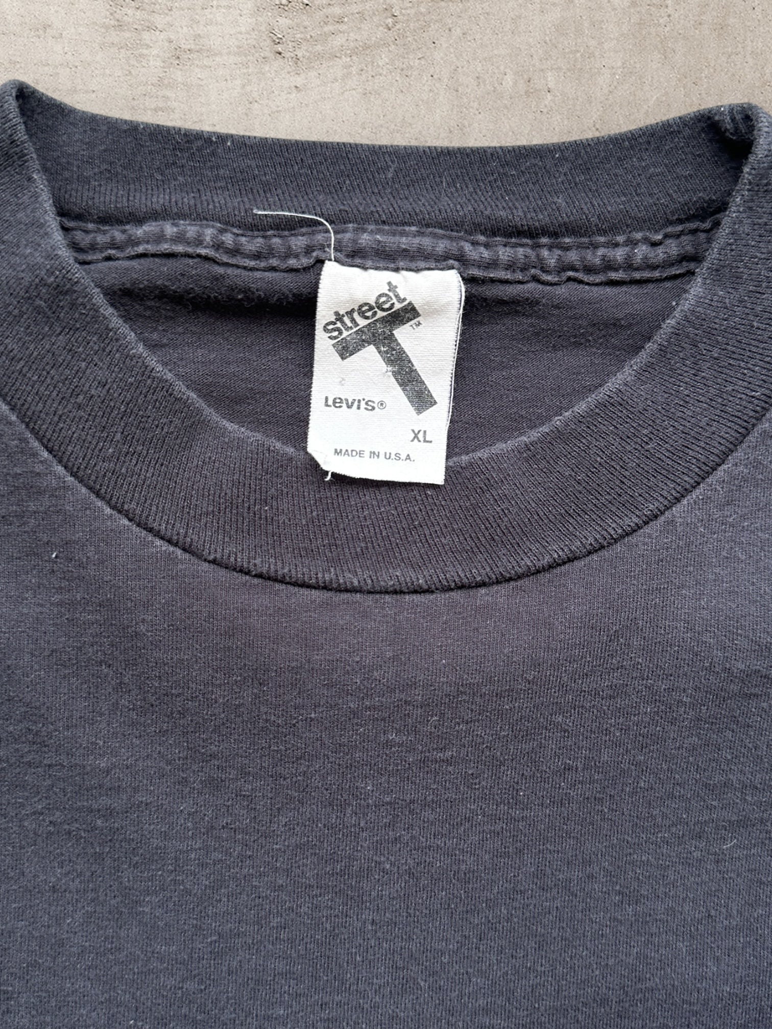 90s Levi’s Sit On It Graphic T-Shirt - XL