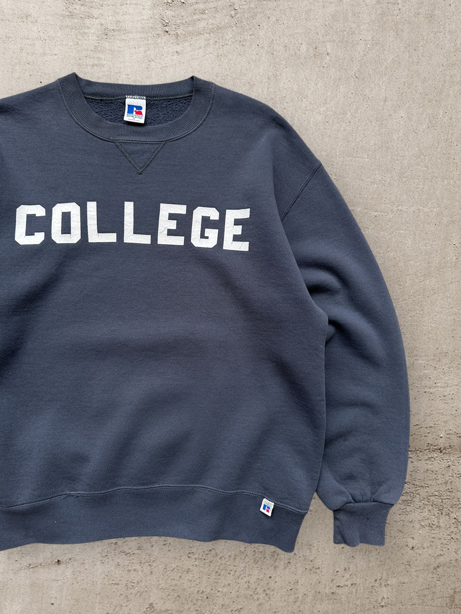 90s Russell Athletic College Crewneck - Large