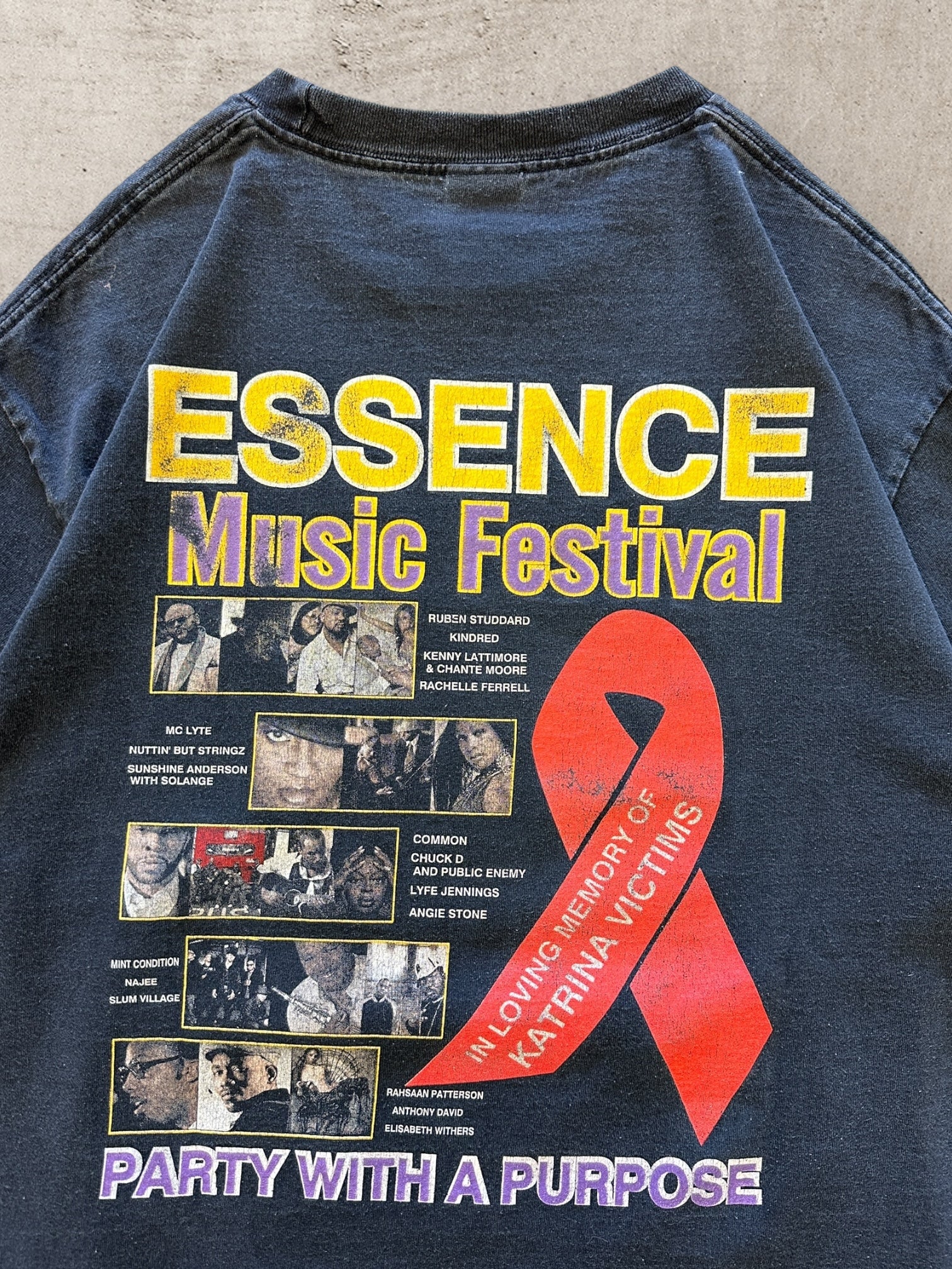 00a New Orleans Essence Music Festival Graphic T-Shirt - Large
