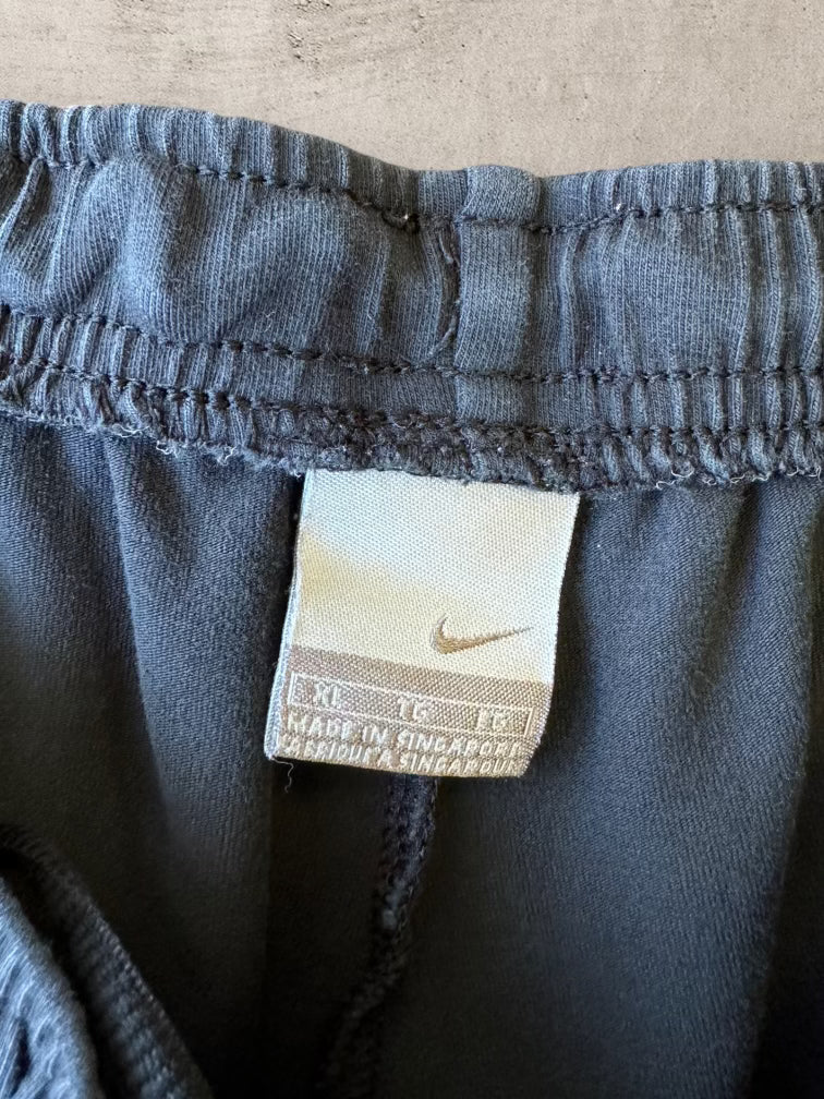 00s Nike Black Mini Swoosh Cotton Shorts - XL