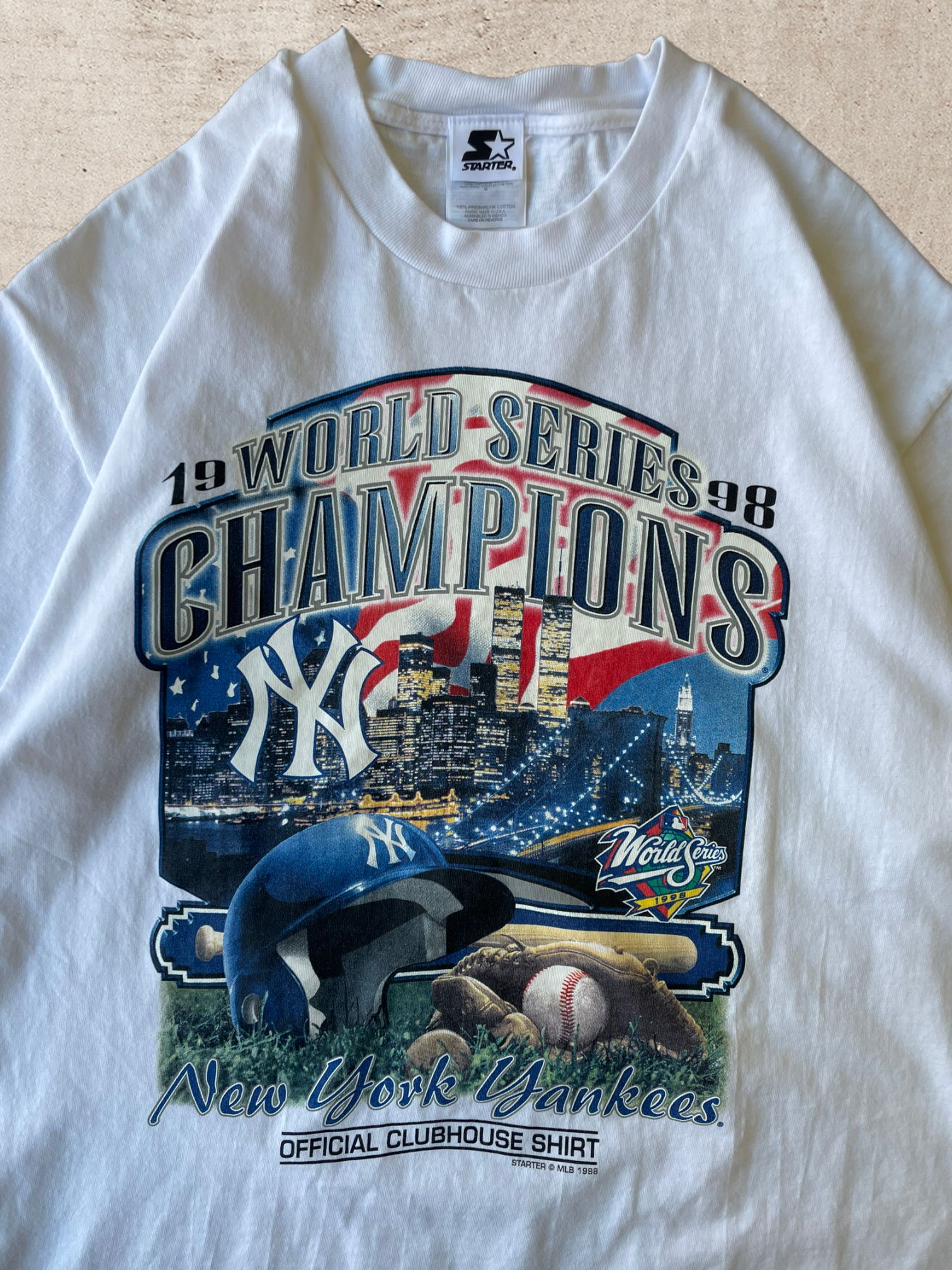 1998 New York Yankees World Series Championship T-Shirt - Large