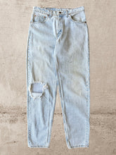 Load image into Gallery viewer, 90s Levi 550 Light Wash Jeans - 32x30
