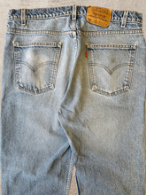 Load image into Gallery viewer, 80s Levi 505 Light Wash Jeans - 35x30

