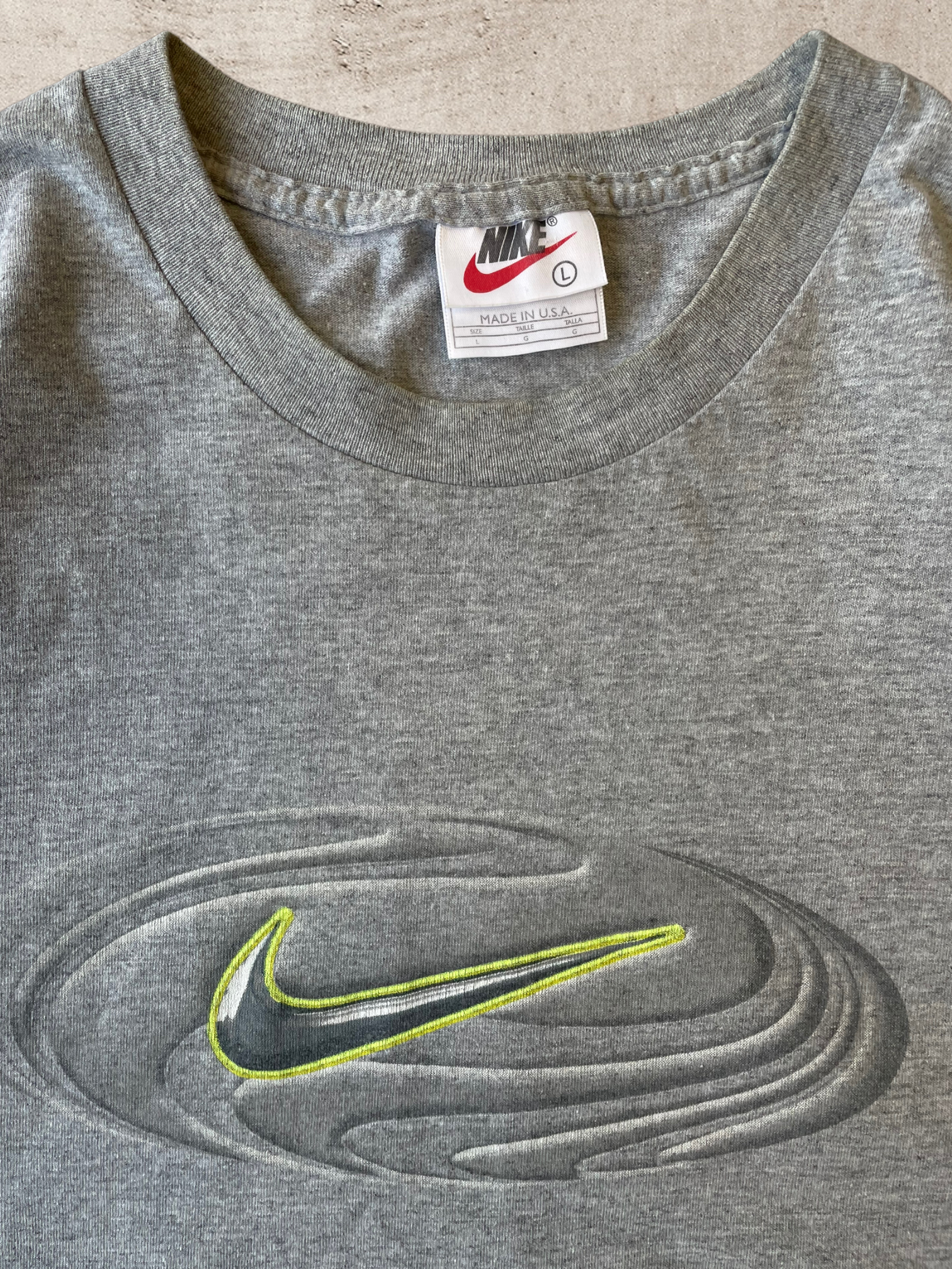 90s Nike Graphic T-Shirts - Large